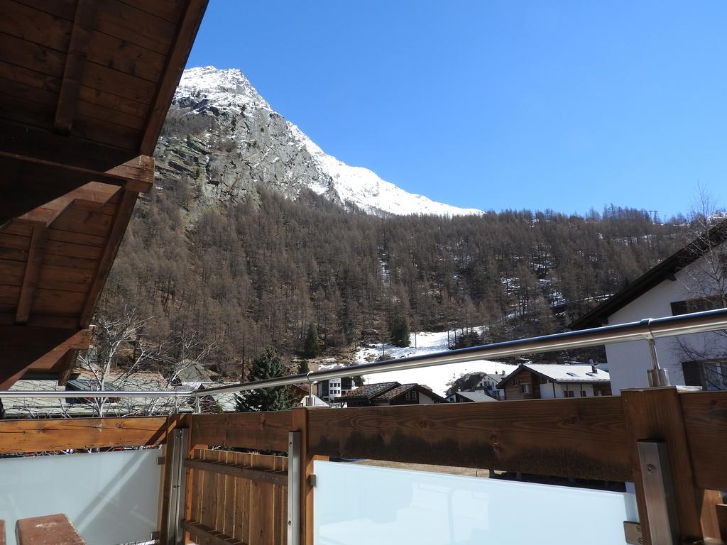 Haus Alpenperle Apartment Saas-Almagell Exterior photo