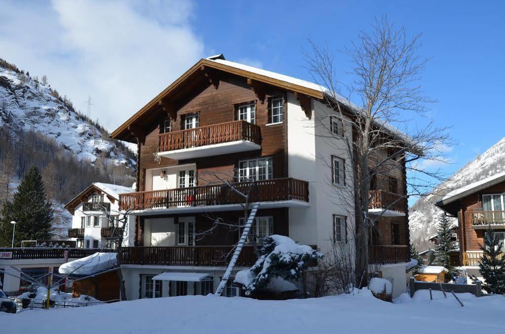 Haus Alpenperle Apartment Saas-Almagell Exterior photo